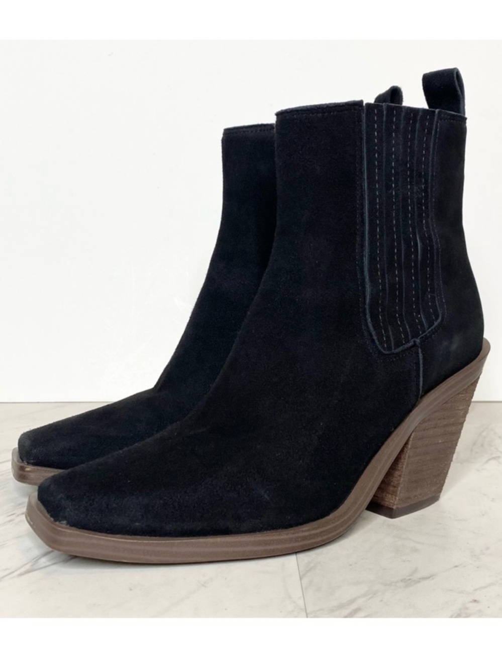 Vince Camuto Ackelle Black Suede Bootie 6M